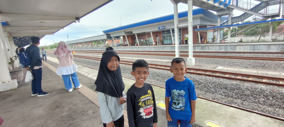 https://rafaputrawardhana.khitanan.id/dirmember/00000002/aanwinda900/photo-17120-10870-l-202505170932.jpg